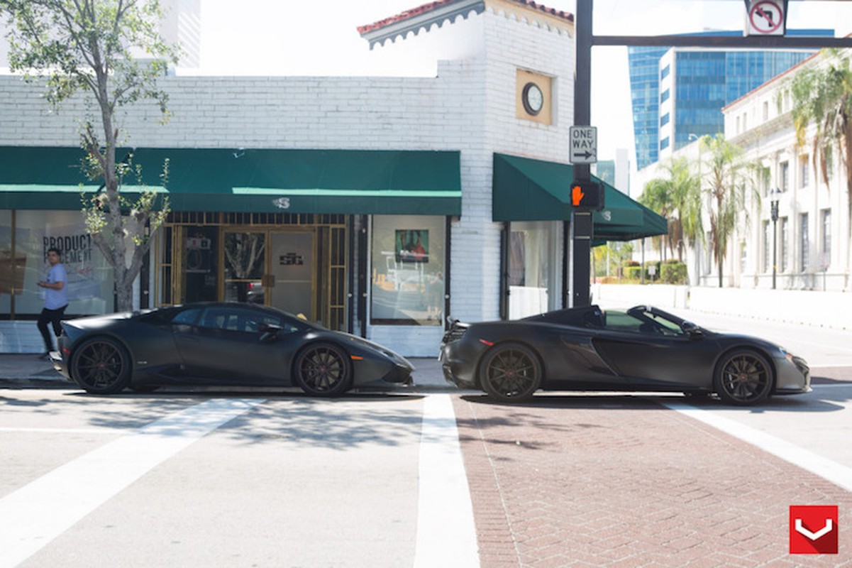 McLaren 650 Spyder &amp; Lamborghini Huracan khong hen ma gap-Hinh-9